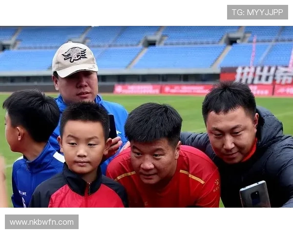 武汉羽毛球队节奏争议引发热议球迷与专家观点碰撞激烈